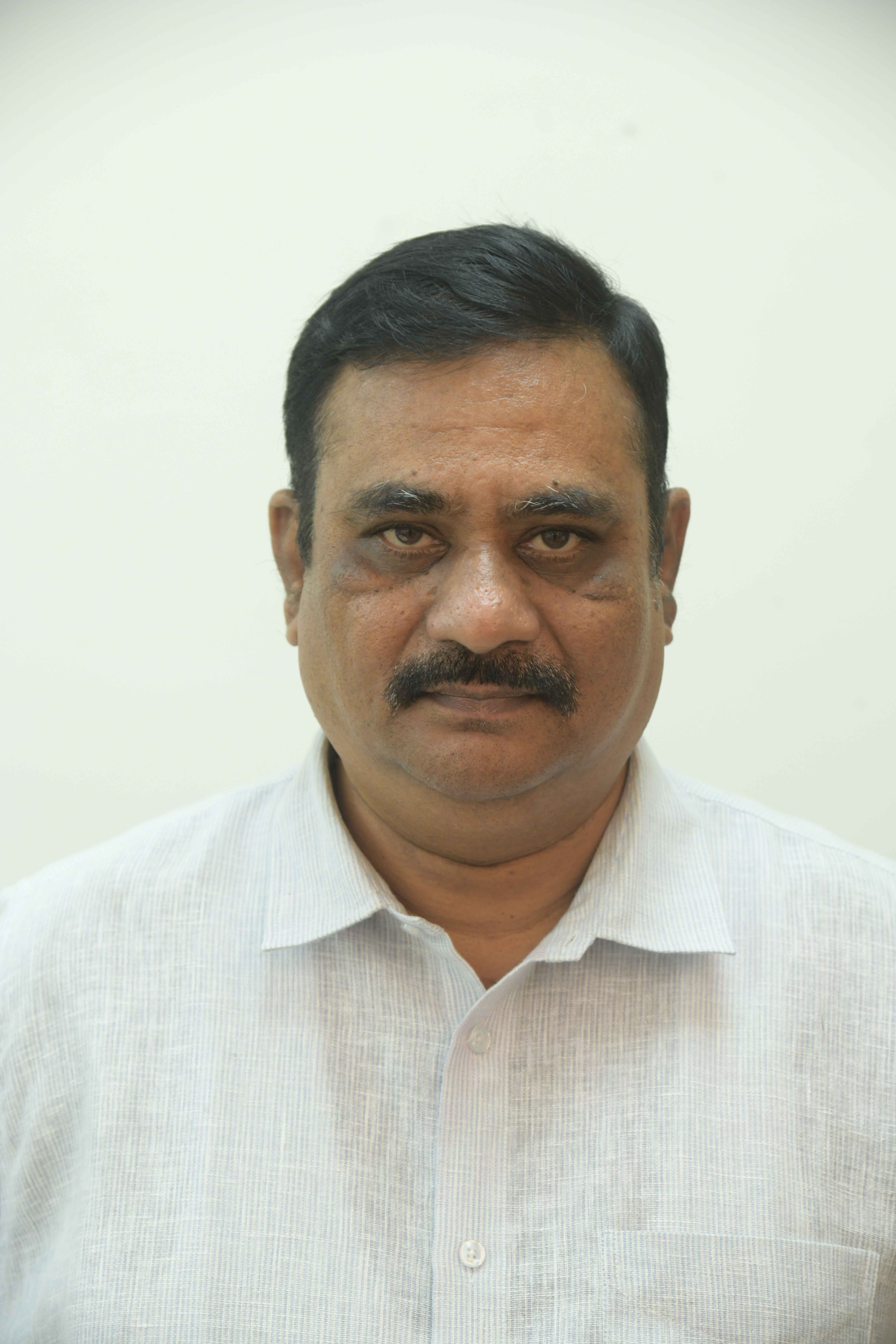 Shri Santosh R. Darekar